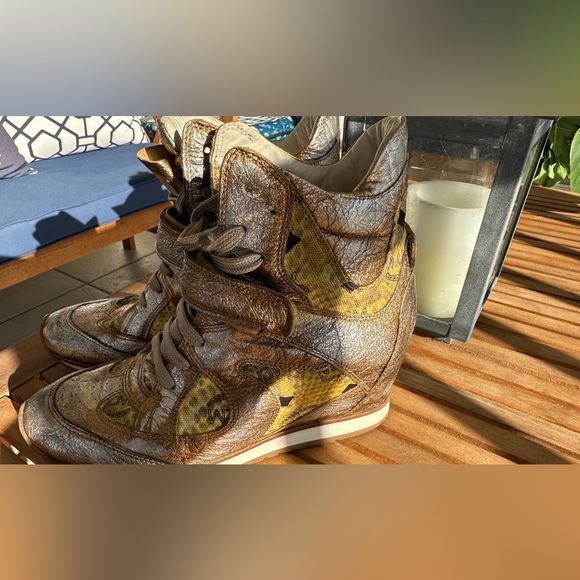 MCM 24K Gold Wedge Sneakers - Picture 15 of 16